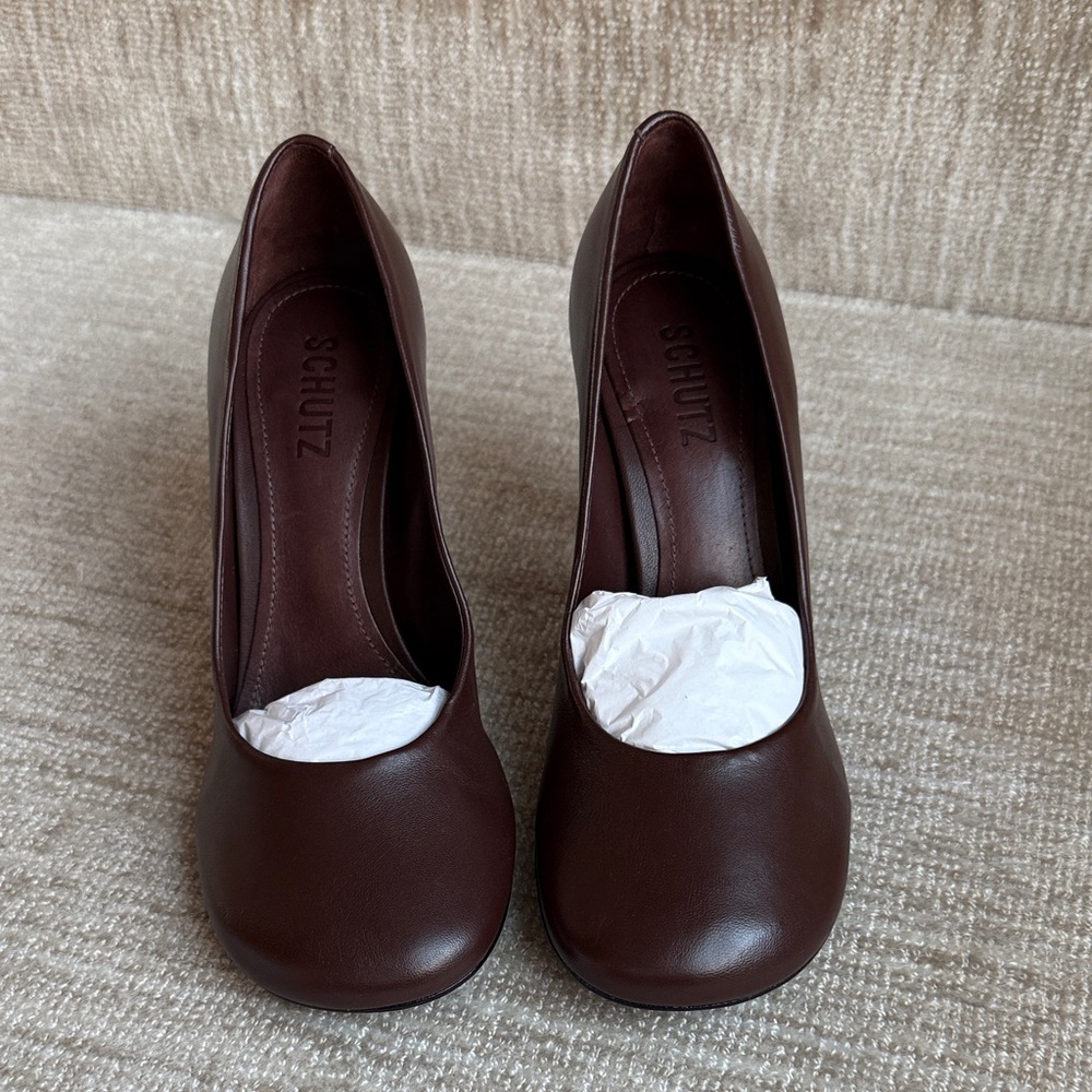 NWT Schutz Women's Dark Brown Leather Heels size 7
